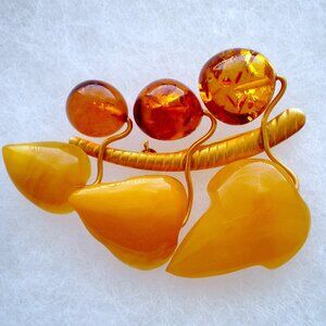 Russian USSR Gold Gilded Butterscotch Egg Yolk Honey Amber Leaf Berry Pin Brooch